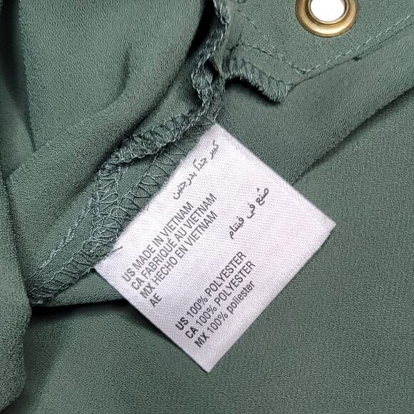 JM Collection Green V-Neckline Grommet-Trim Top XXL - Picture 10 of 12